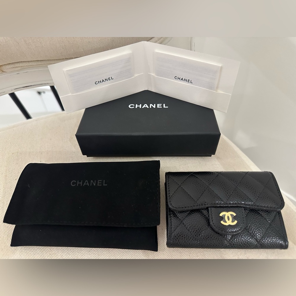 Classic Chanel Black Caviar Quilted Flap Card Holder Black Gold NWT Authentic